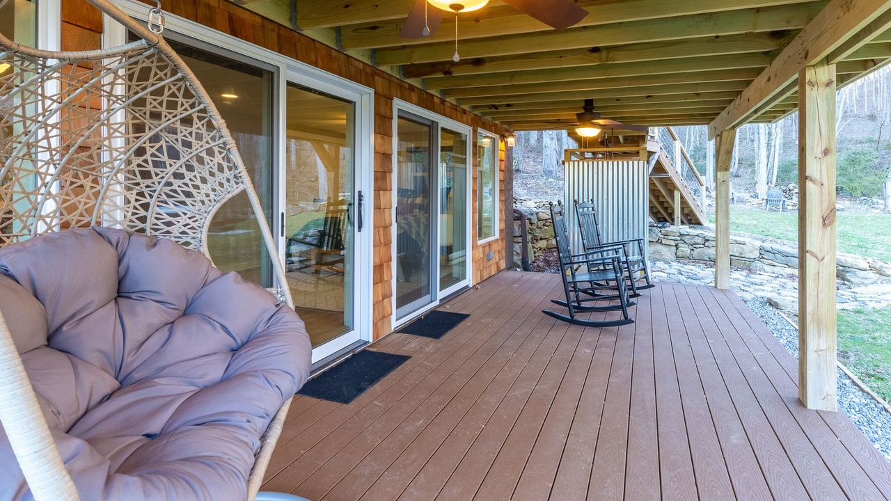 Photo of Patio Balcony in Sylva