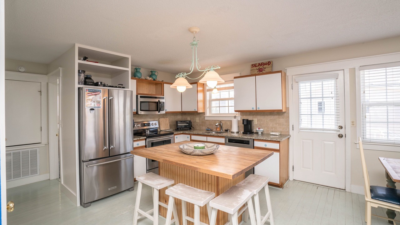 Photo of Kitchen in Oak Island
