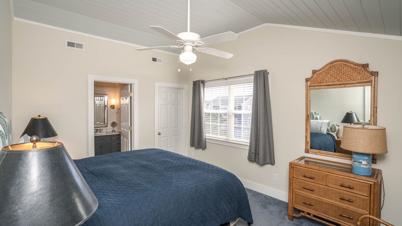 Photo of Bedroom in Oak Island
