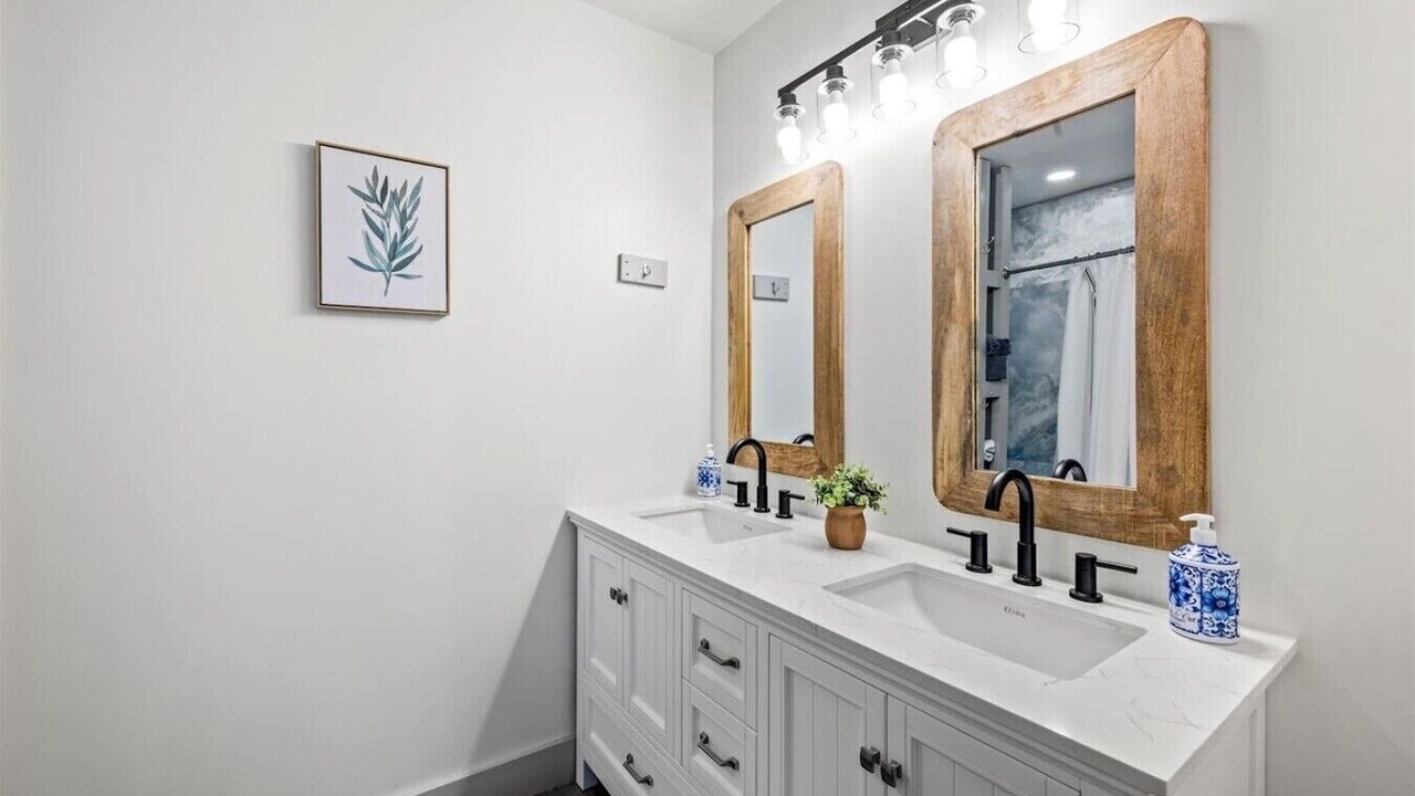 Photo of Bathroom in Horse Shoe