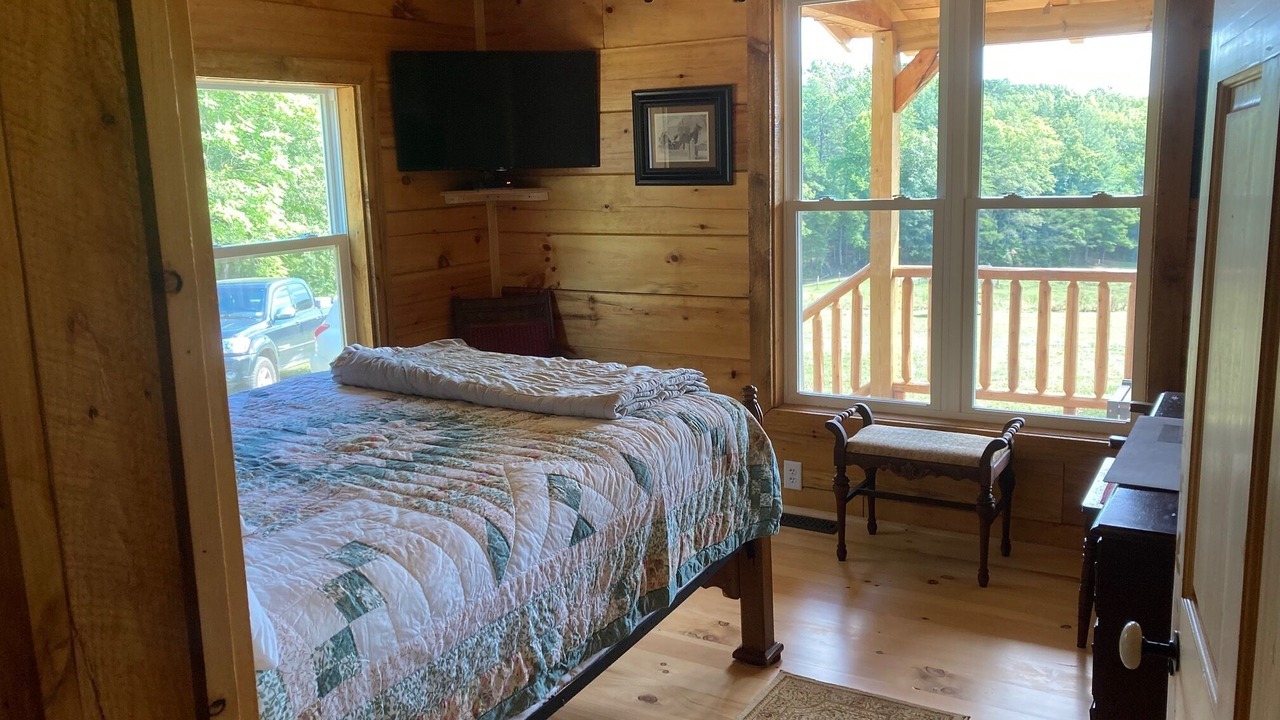 Photo of Bedroom in Stuart