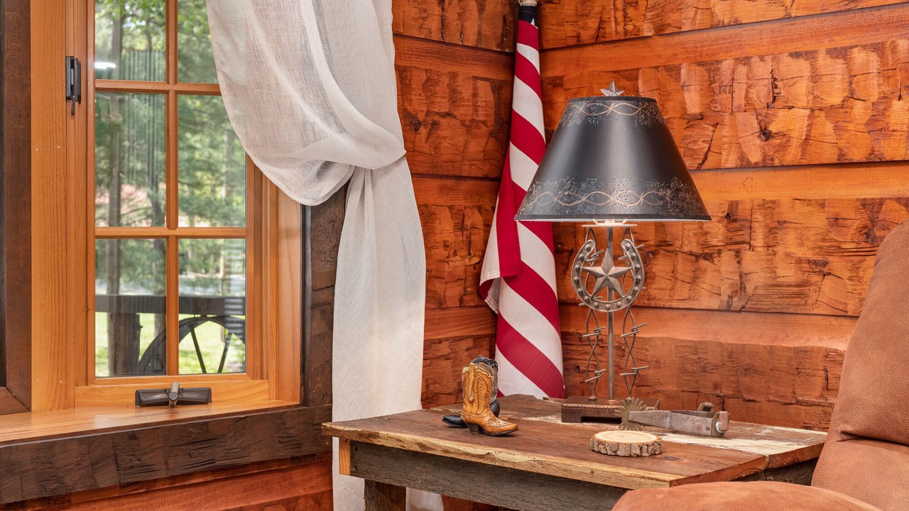 Photo of Bedroom in Jamestown