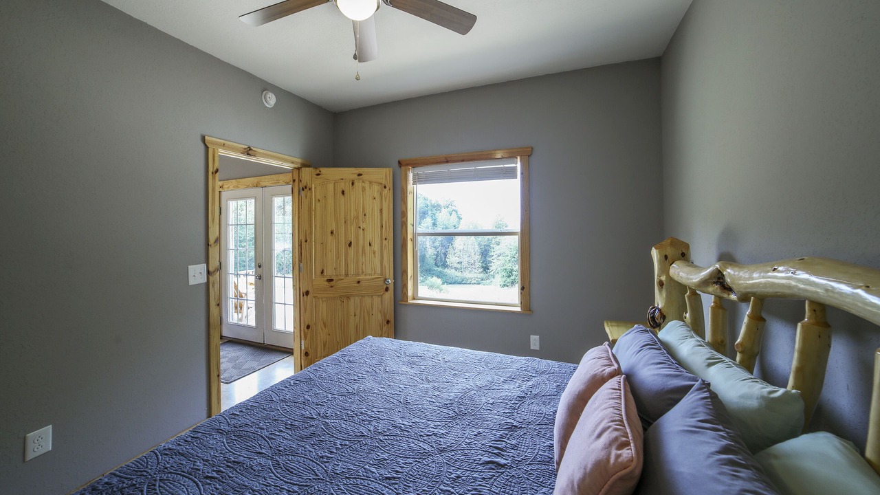 Photo of Bedroom in Big Creek