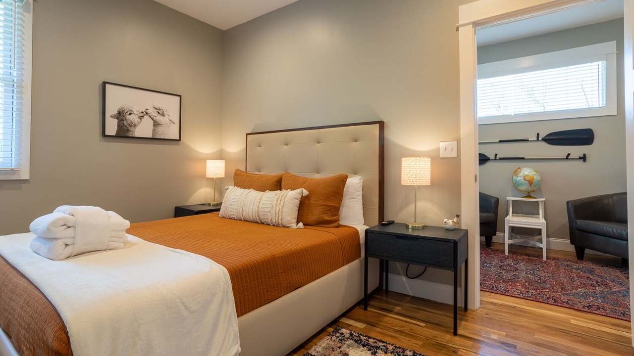 Photo of Bedroom in Woodfin