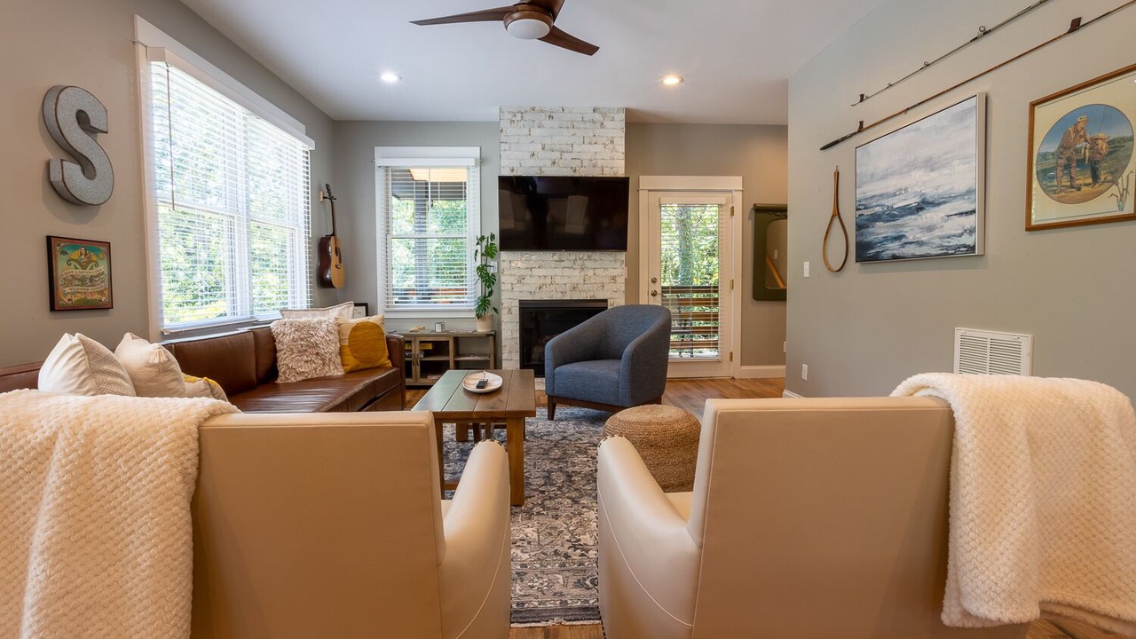 Photo of Bedroom in Woodfin