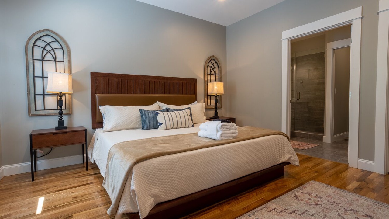 Photo of Bedroom in Woodfin