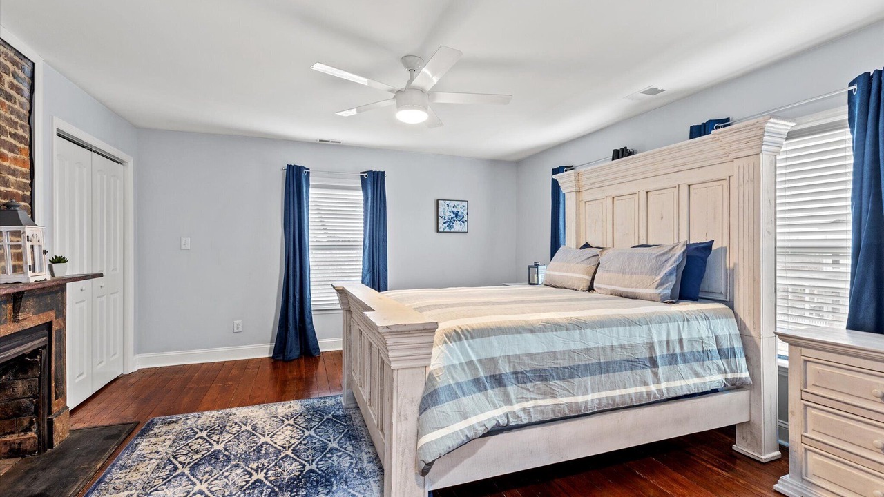 Photo of Bedroom in Lawrenceburg