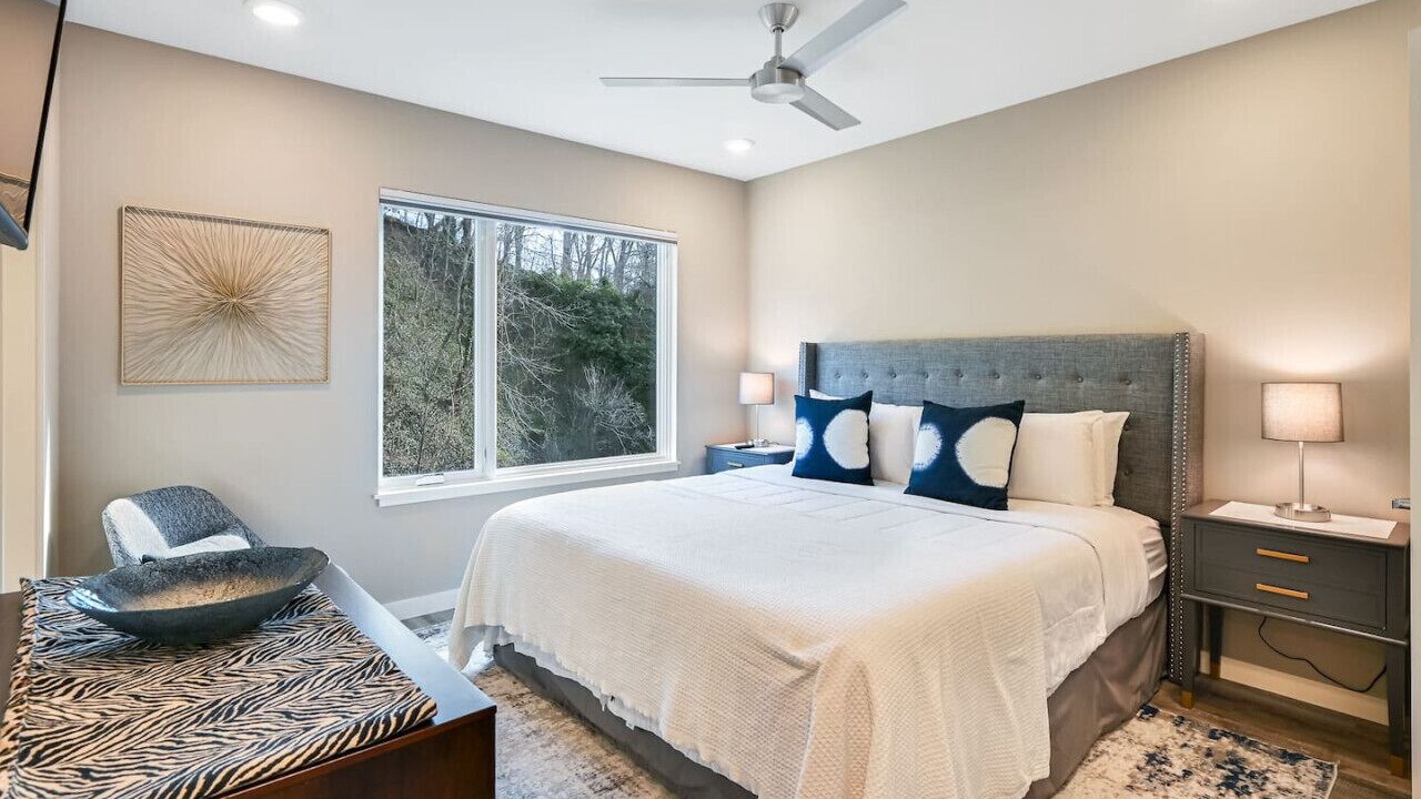 Photo of Bedroom in Asheville