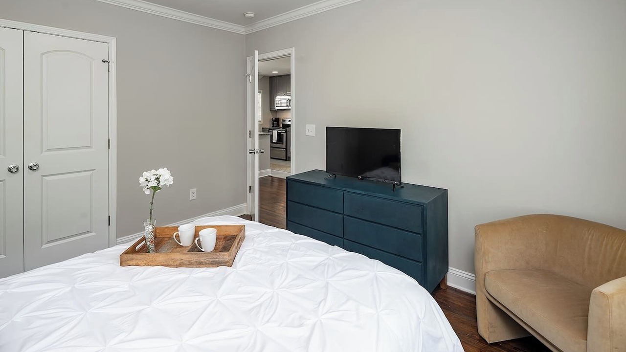 Photo of Bedroom in Villa Heights