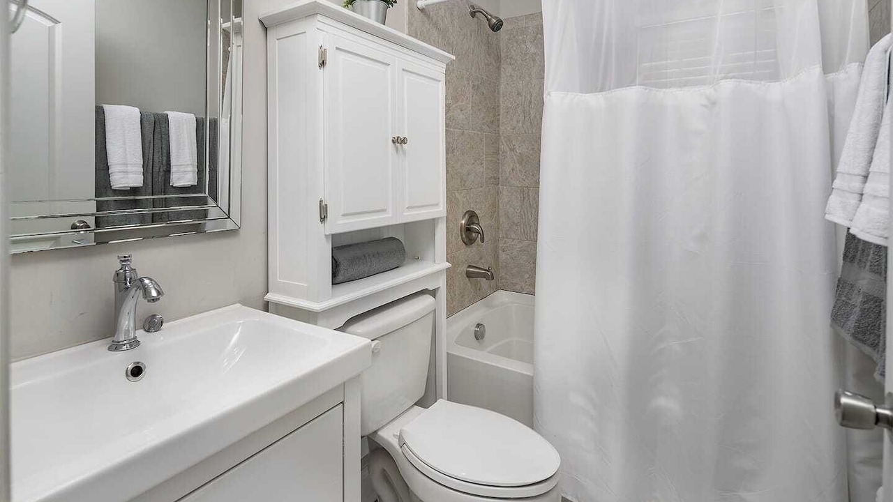 Photo of Bathroom in Villa Heights