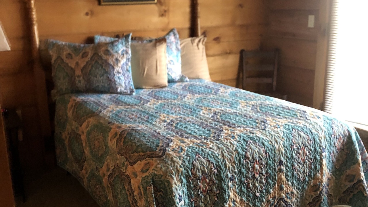 Photo of Bedroom in Oneida