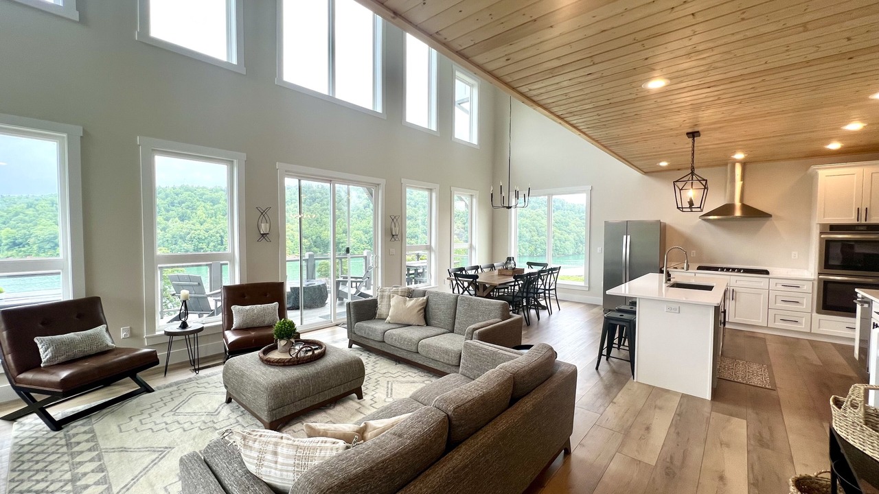 Photo of Livingroom in Hidden Springs