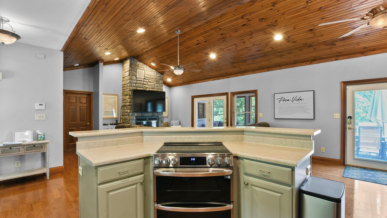 Photo of Bedroom in Big Creek