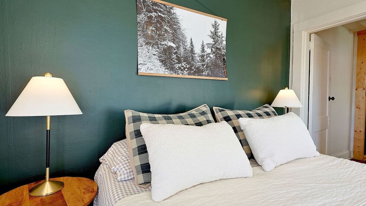 Photo of Bedroom in Knoxville