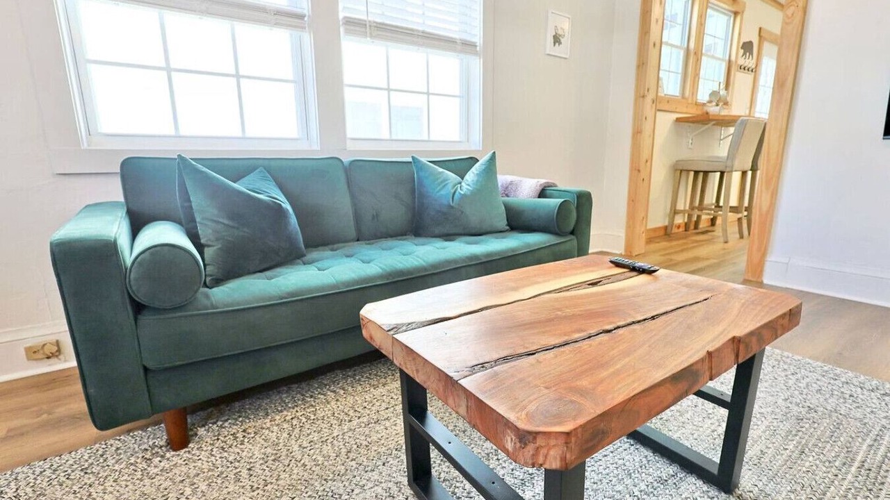 Photo of Livingroom in Knoxville