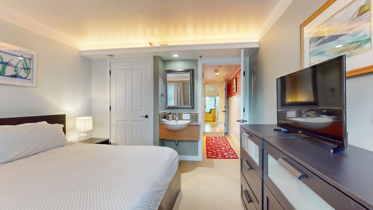 Photo of Bedroom in Downtown Asheville