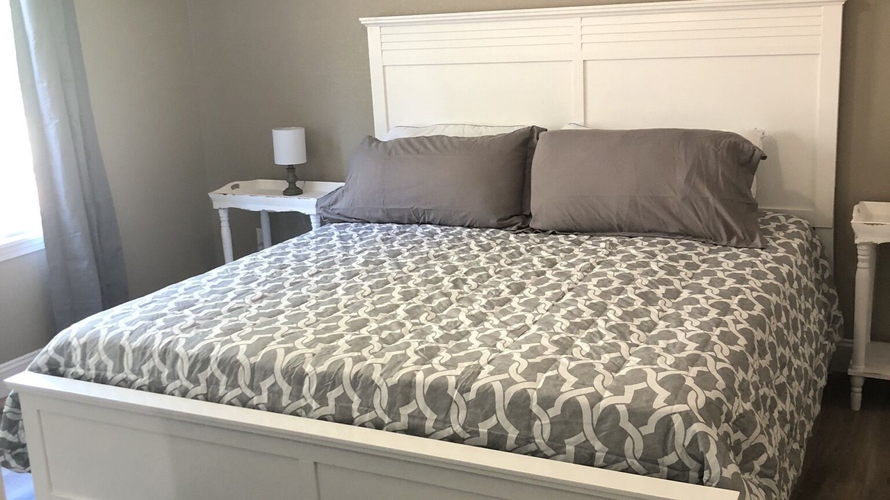 Photo of Bedroom in La Follette
