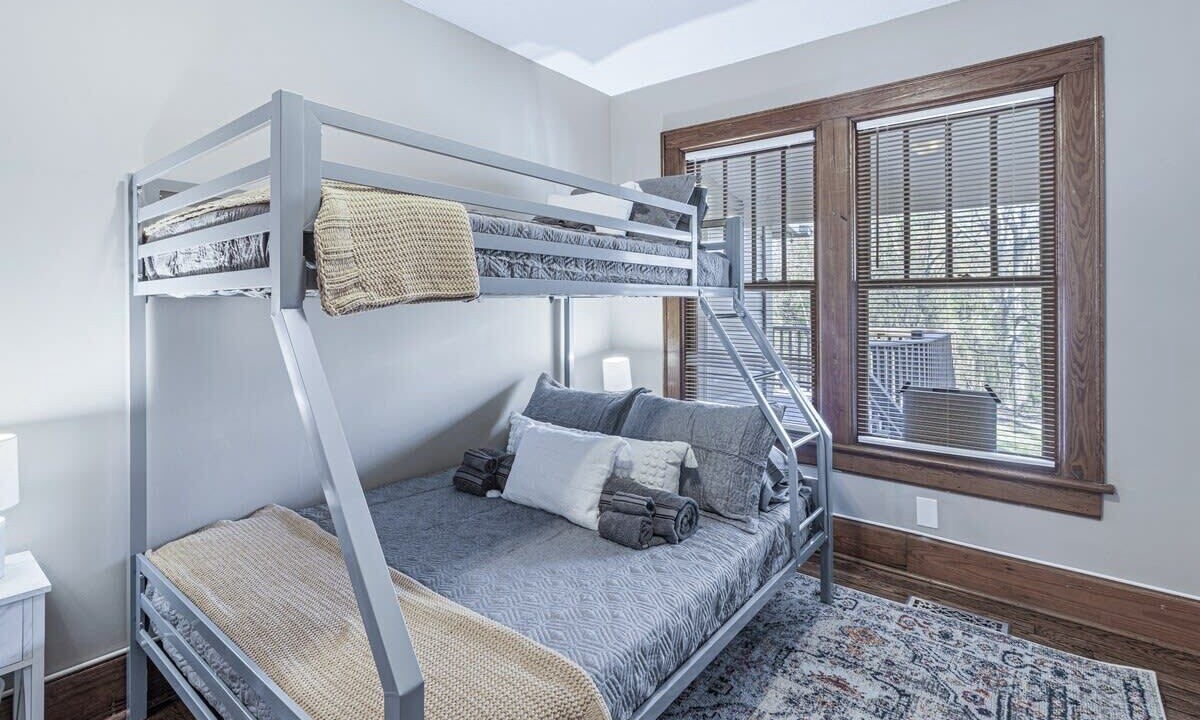 Photo of Bedroom in Lupton City