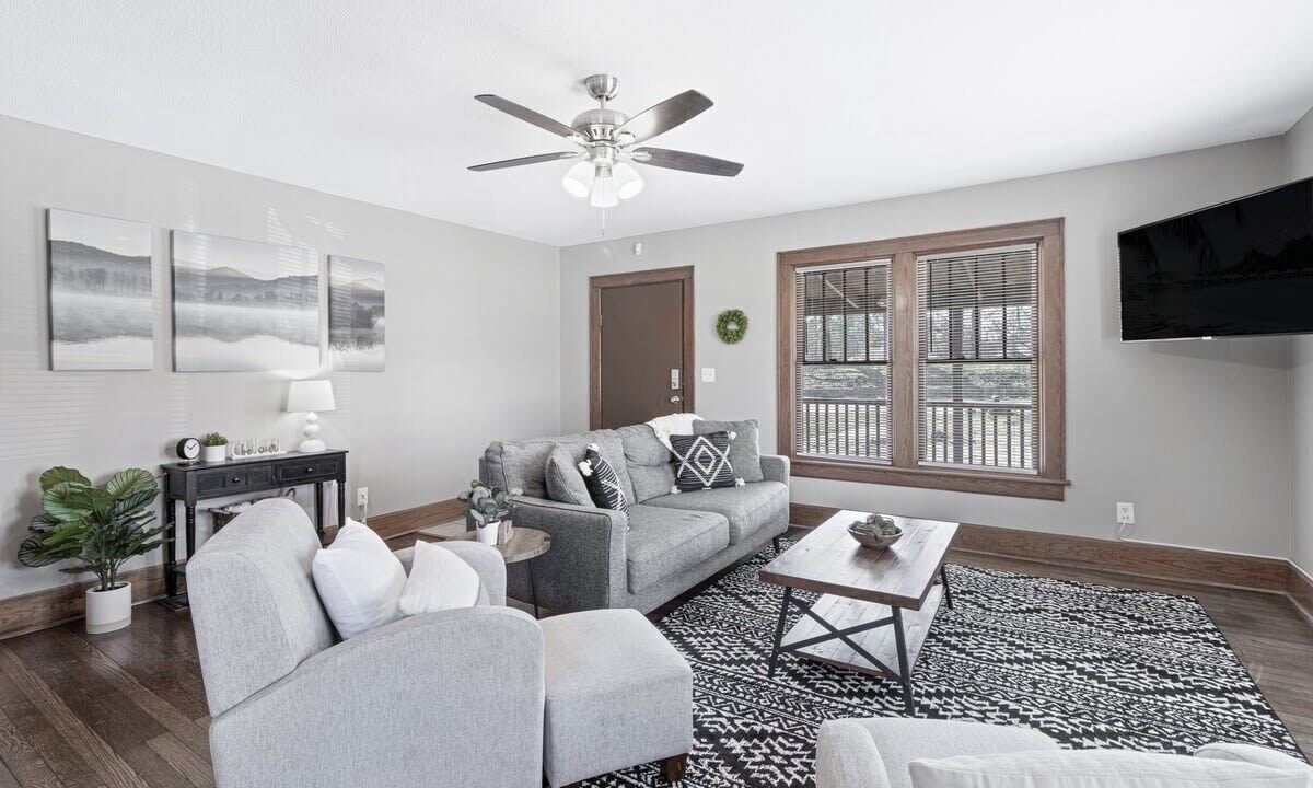 Photo of Livingroom in Lupton City