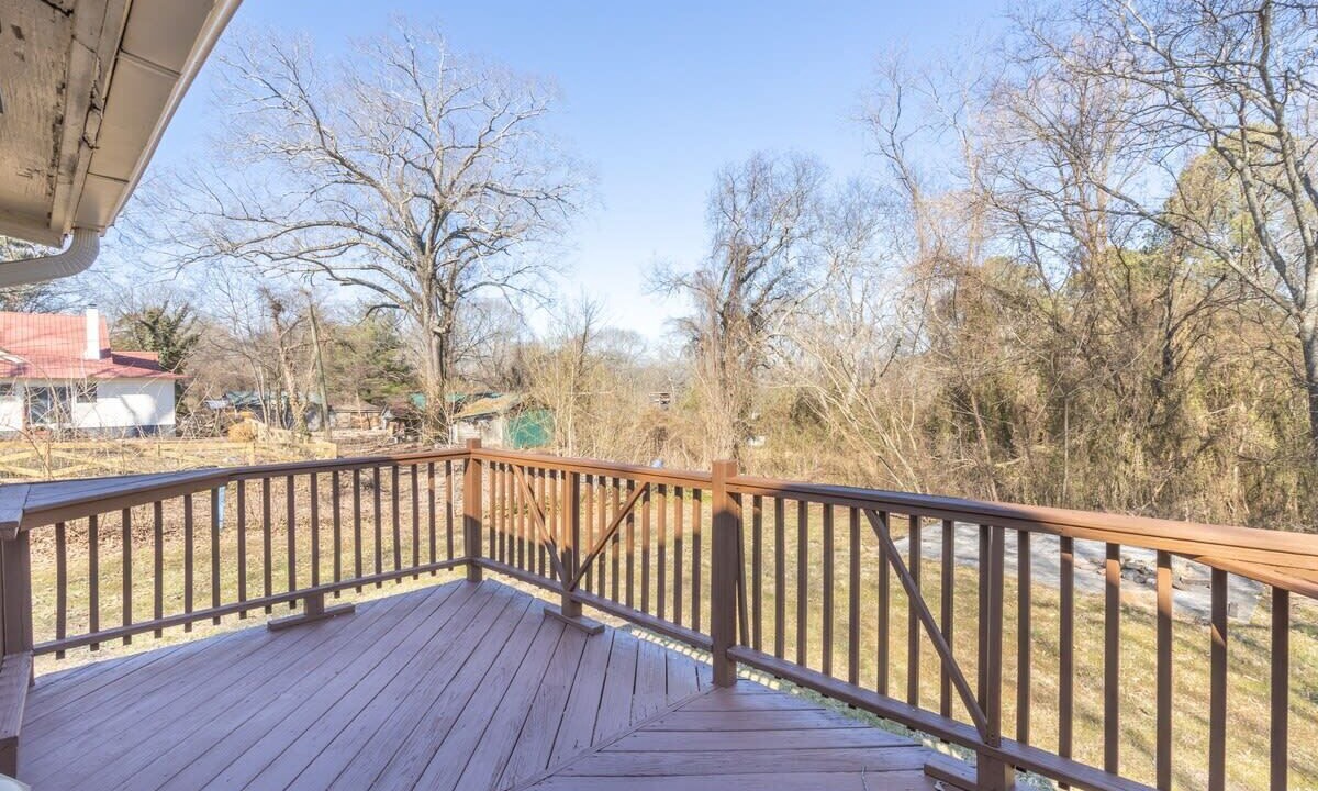 Photo of Patio Balcony in Lupton City