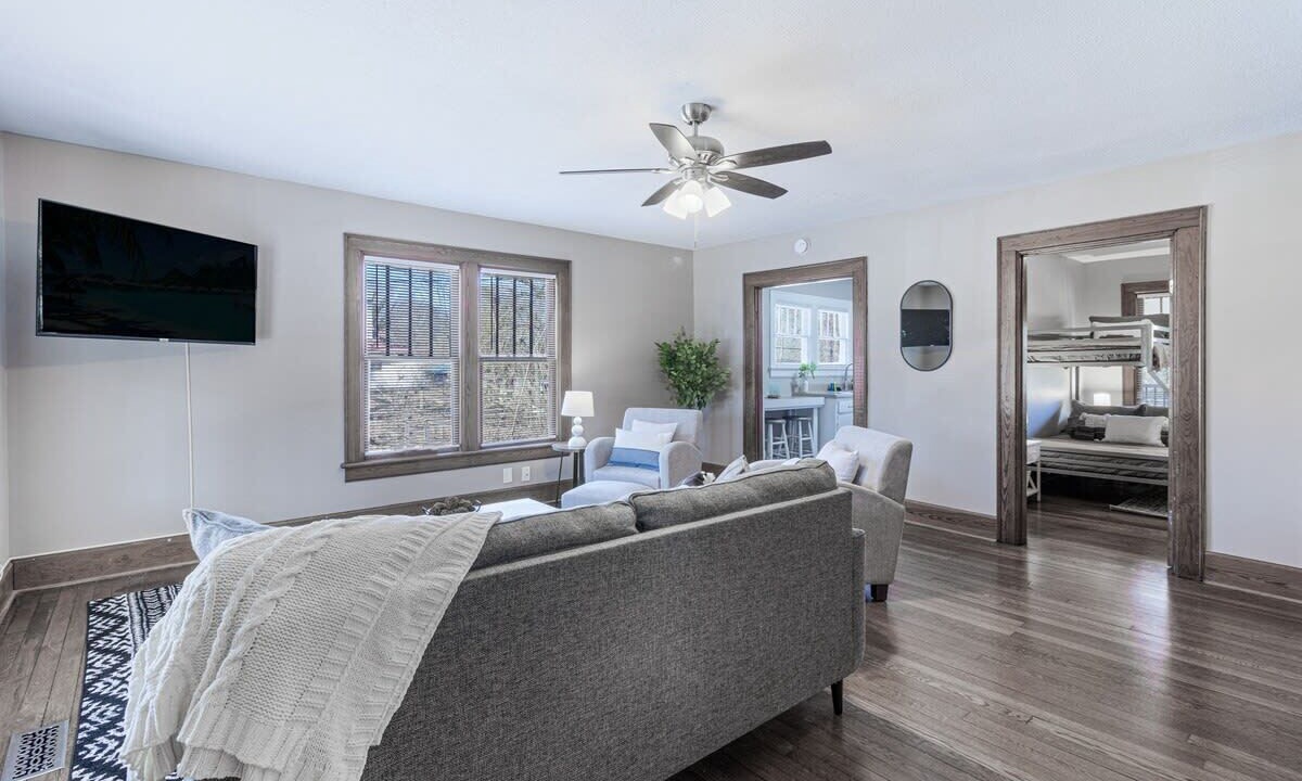 Photo of Livingroom in Lupton City