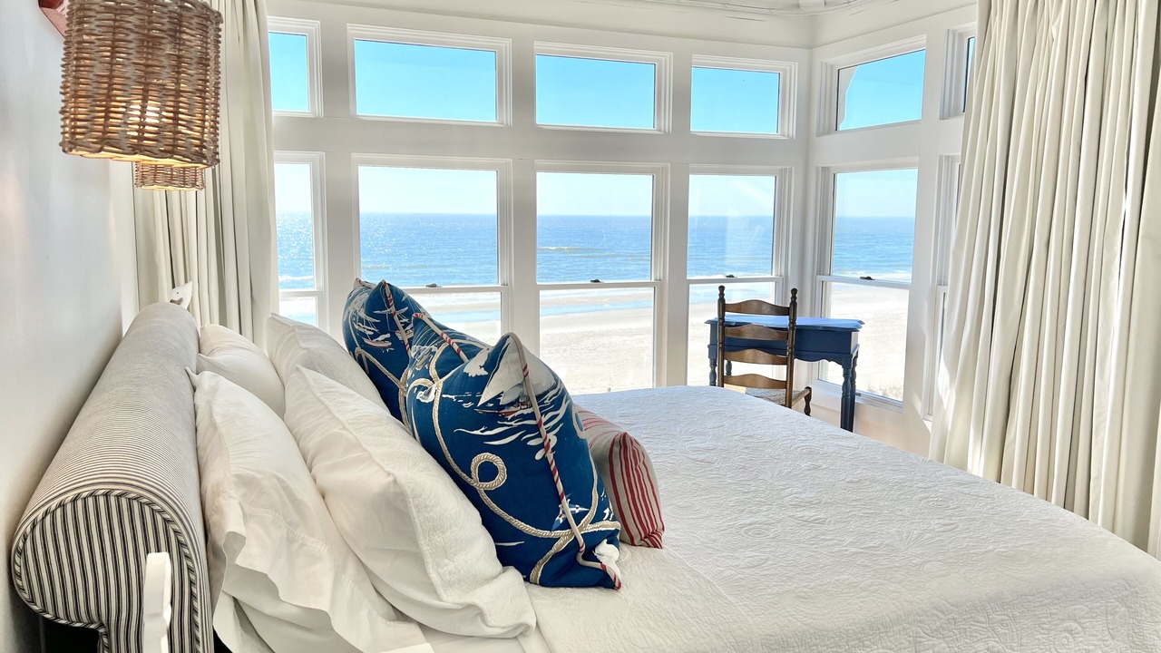 Photo of Bedroom in Oak Island