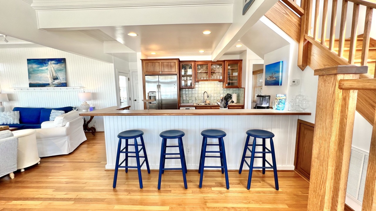 Photo of Livingroom in Oak Island