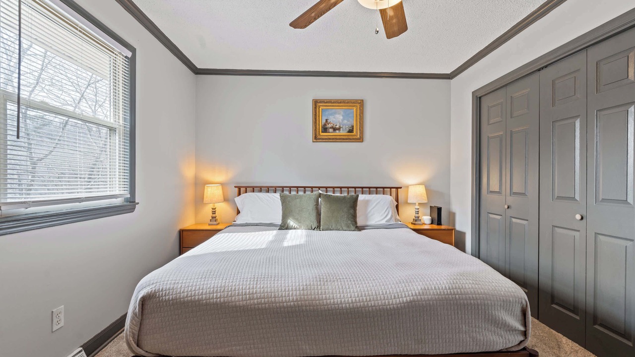 Photo of Bedroom in Skyland