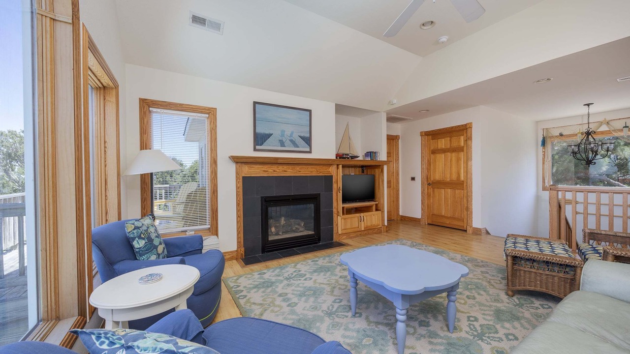 Photo of Livingroom in Monteray Shores