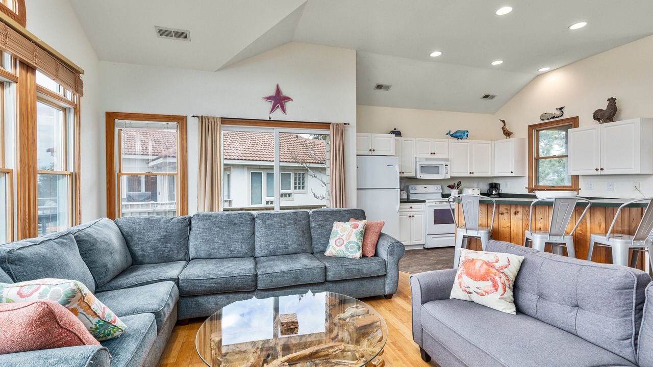 Photo of Livingroom in Monteray Shores