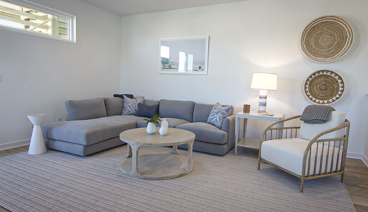 Photo of Livingroom in Wilmington Beach
