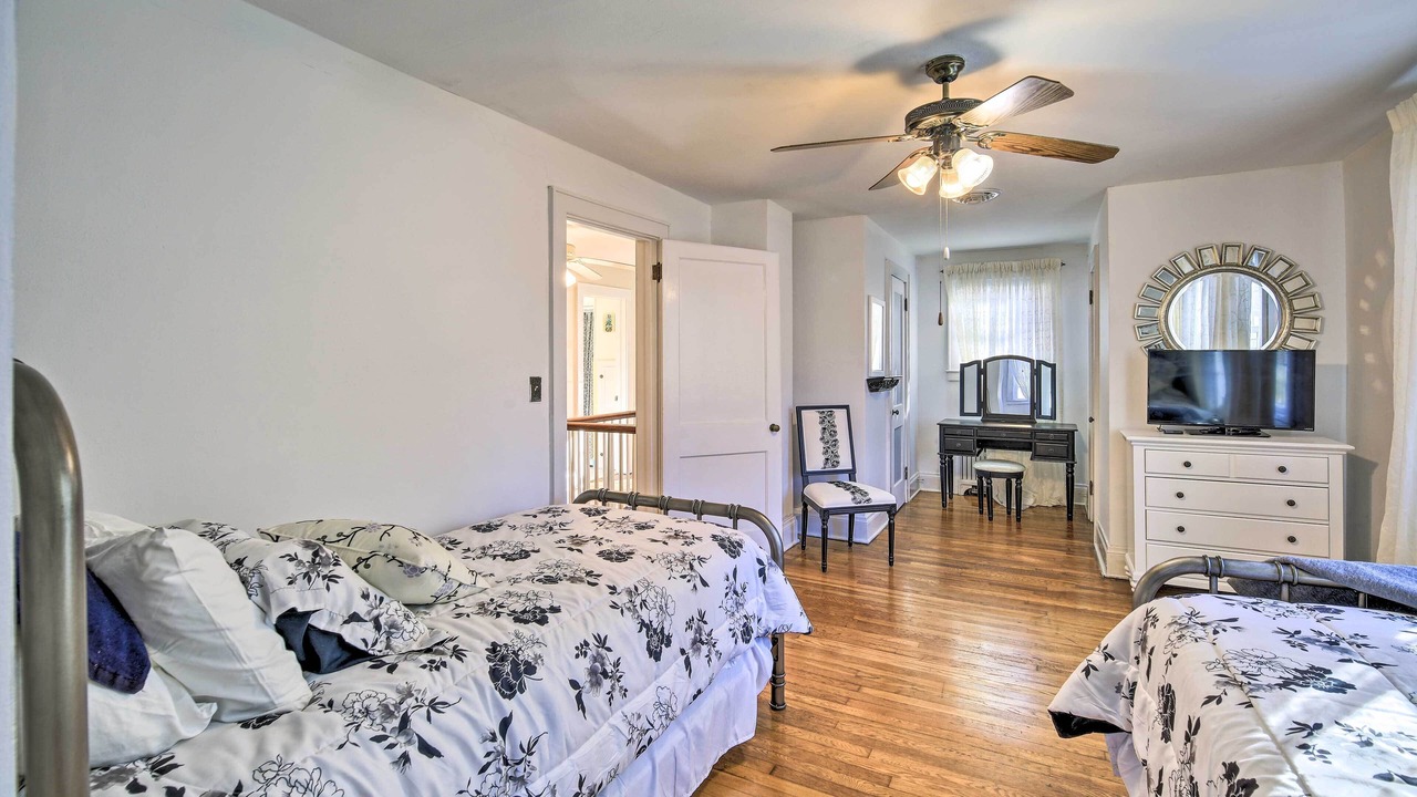 Photo of Bedroom in East Point