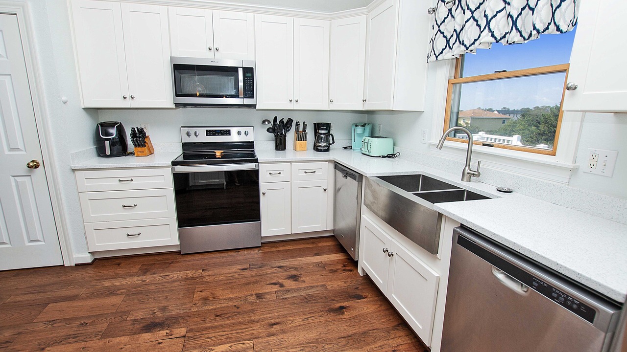 Photo of Kitchen in Whalehead Beach