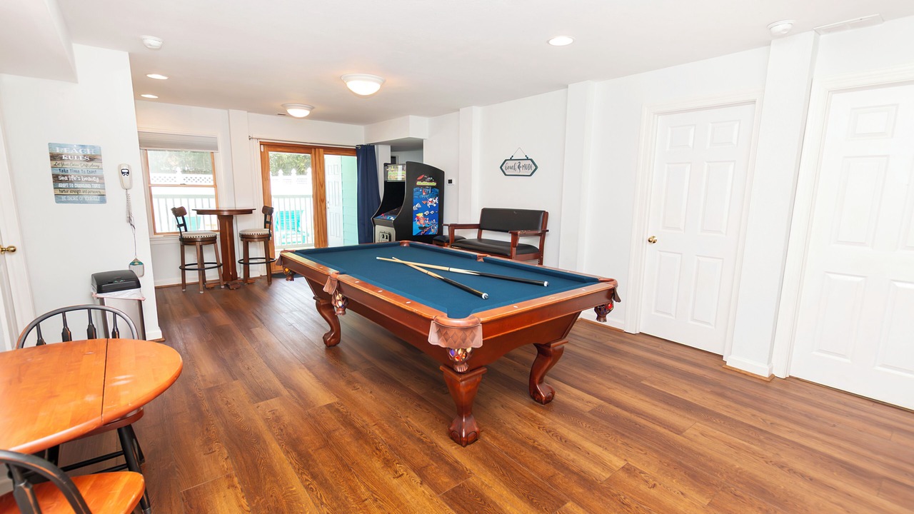 Photo of Bedroom in Whalehead Beach