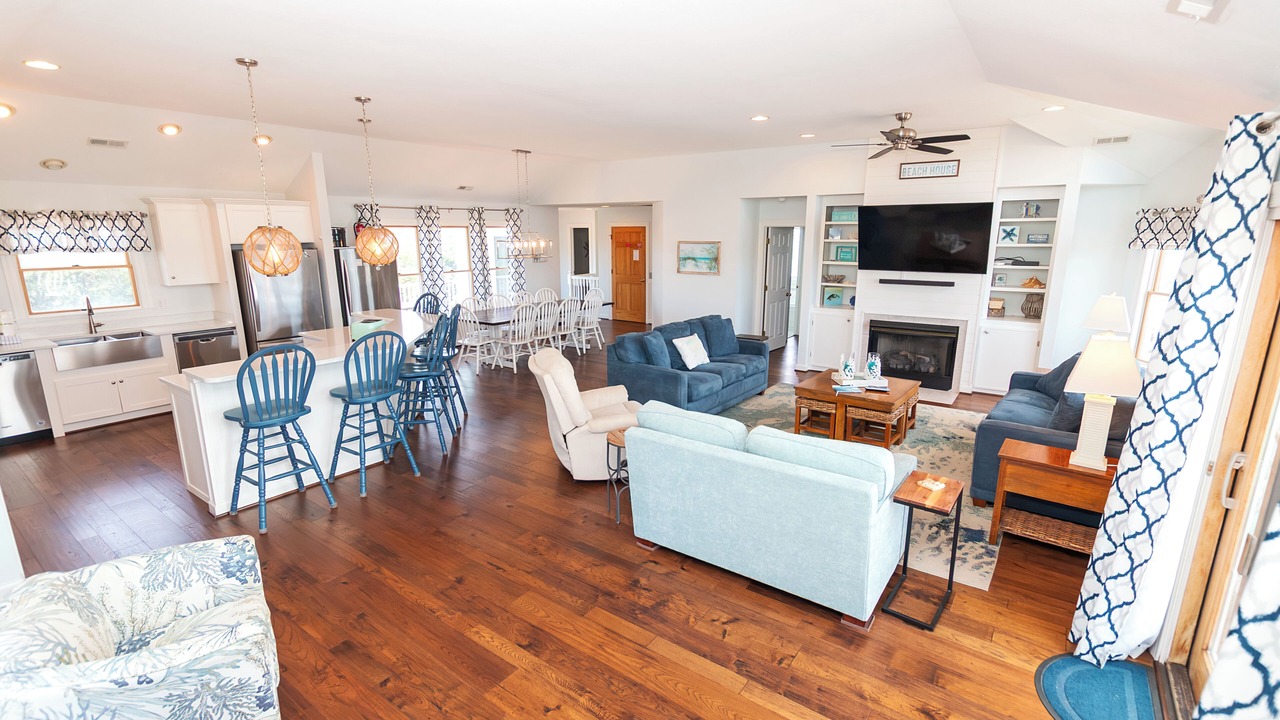 Photo of Livingroom in Whalehead Beach