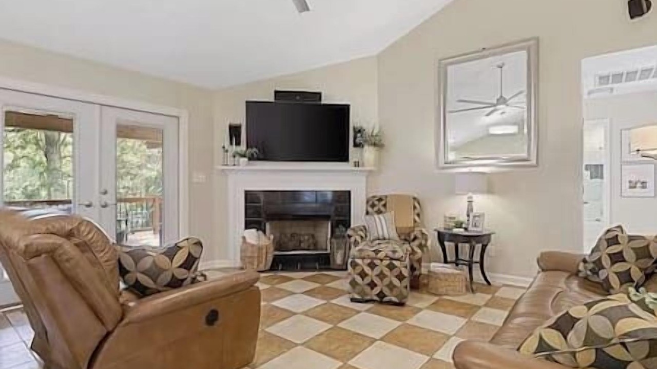 Photo of Livingroom in Greensboro