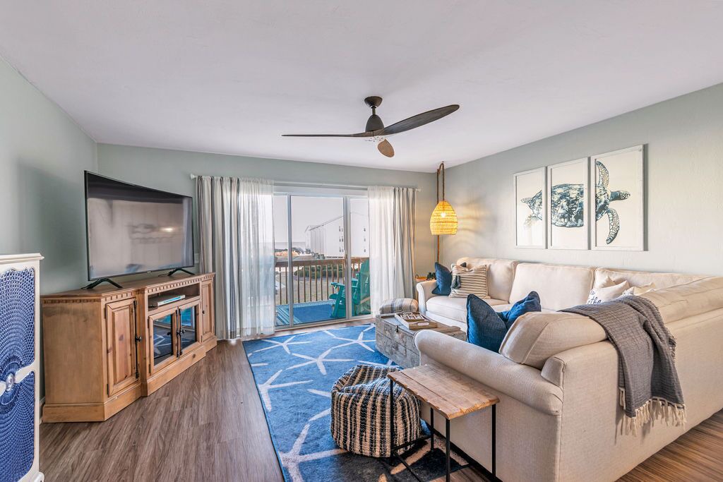 Photo of Livingroom in Surf City