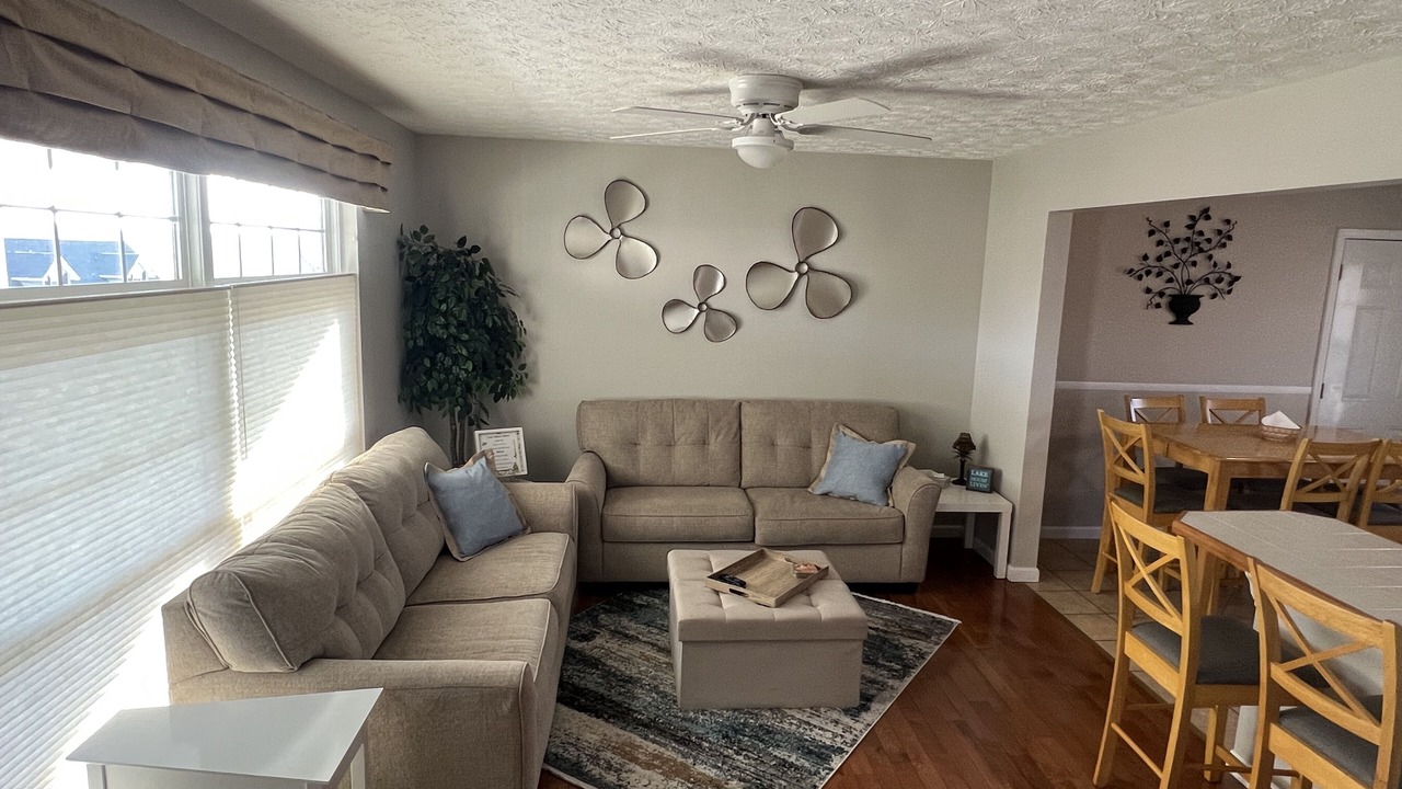 Photo of Livingroom in Monticello
