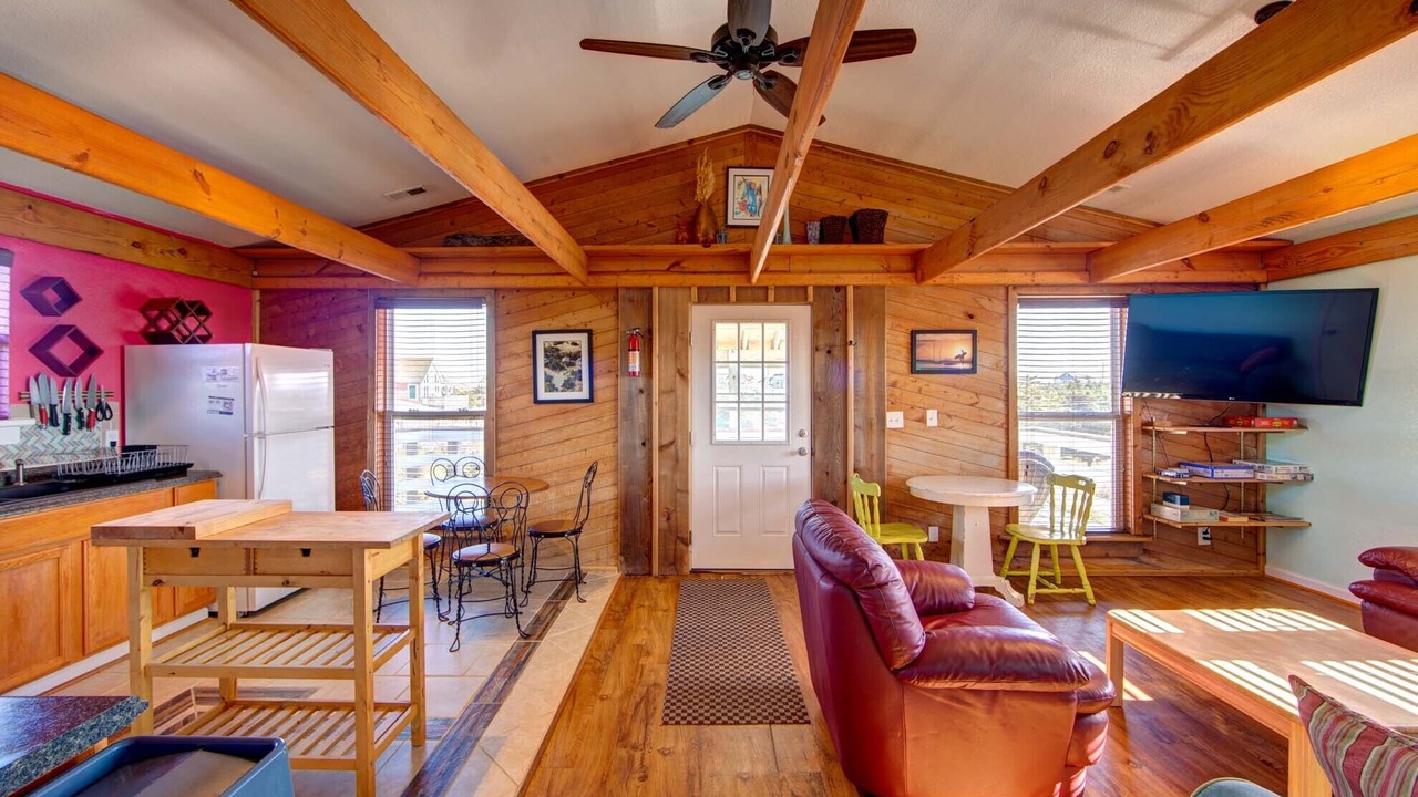 Photo of Livingroom in Avon