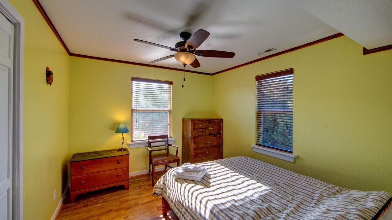 Photo of Bedroom in Avon