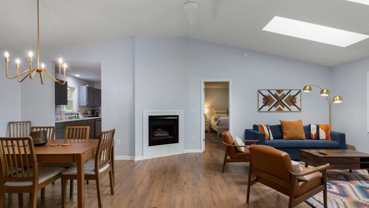 Photo of Livingroom in Skyland