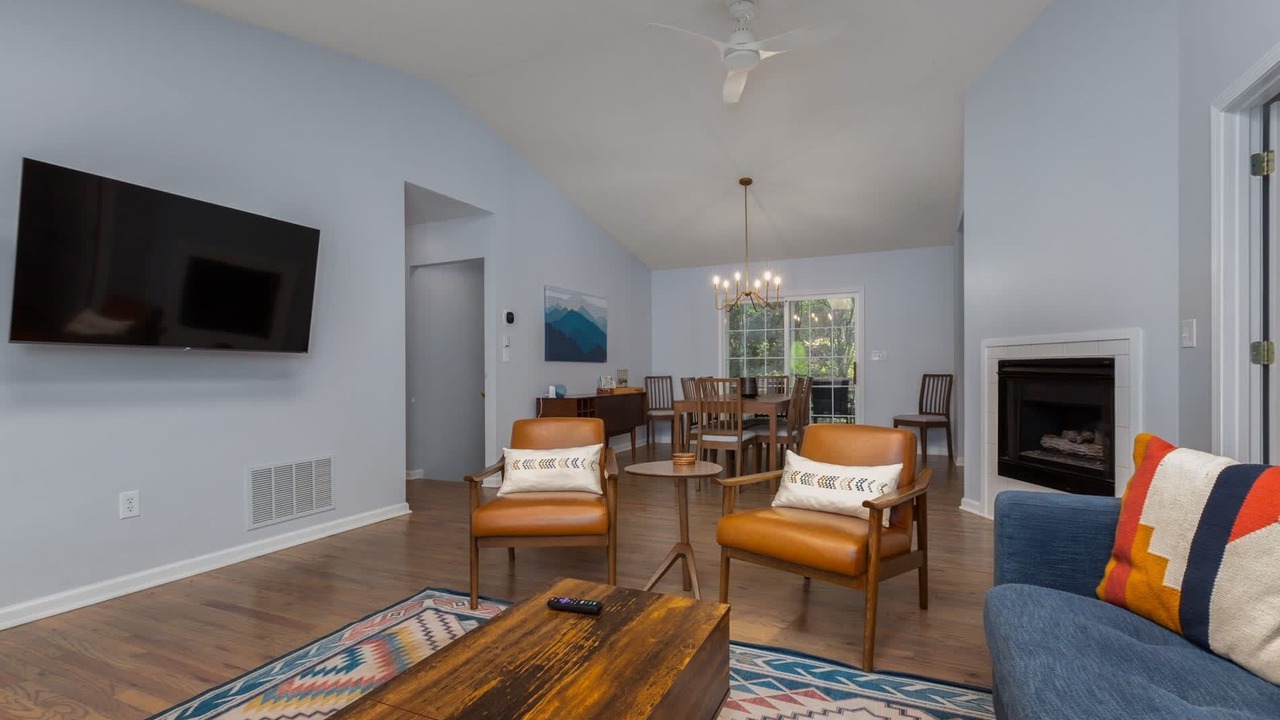 Photo of Livingroom in Skyland