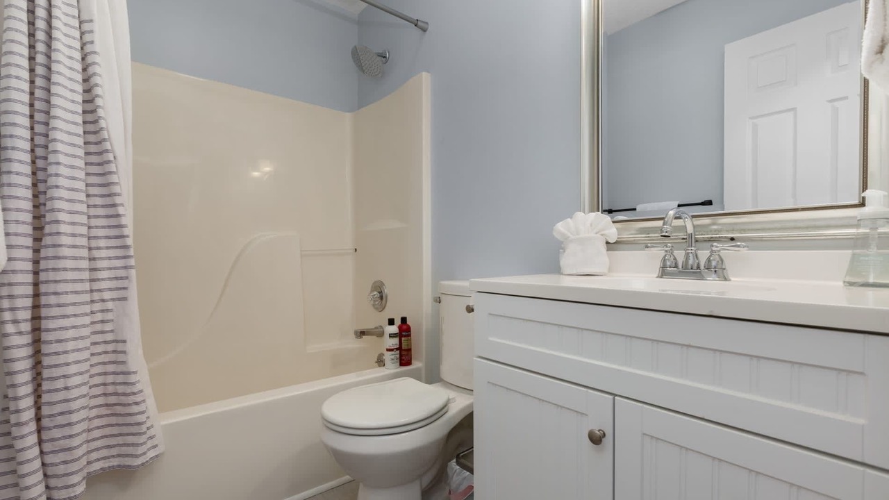 Photo of Bathroom in Skyland