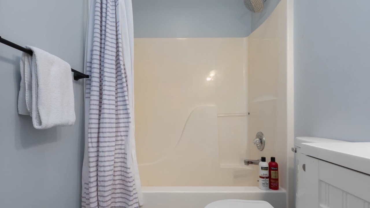 Photo of Bathroom in Skyland