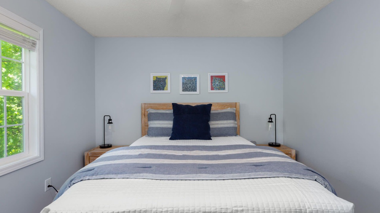 Photo of Bedroom in Skyland