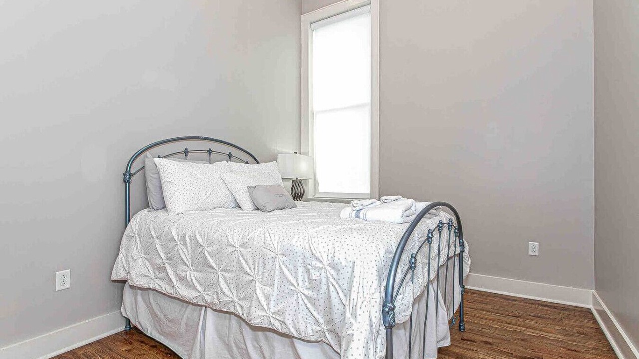 Photo of Bedroom in Downtown Knoxville