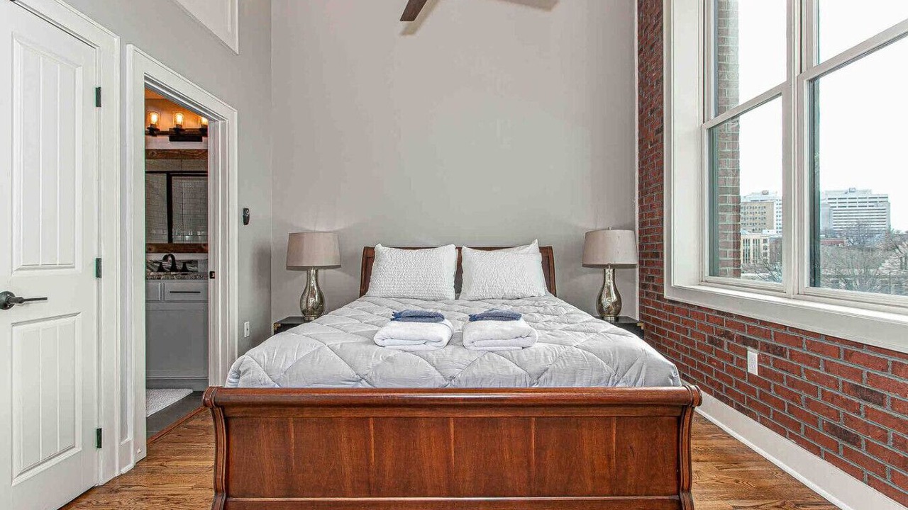 Photo of Bedroom in Downtown Knoxville