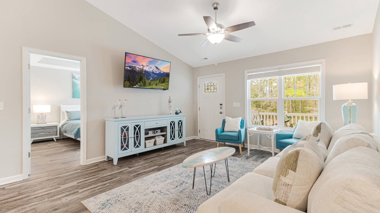 Photo of Bedroom in Long Beach