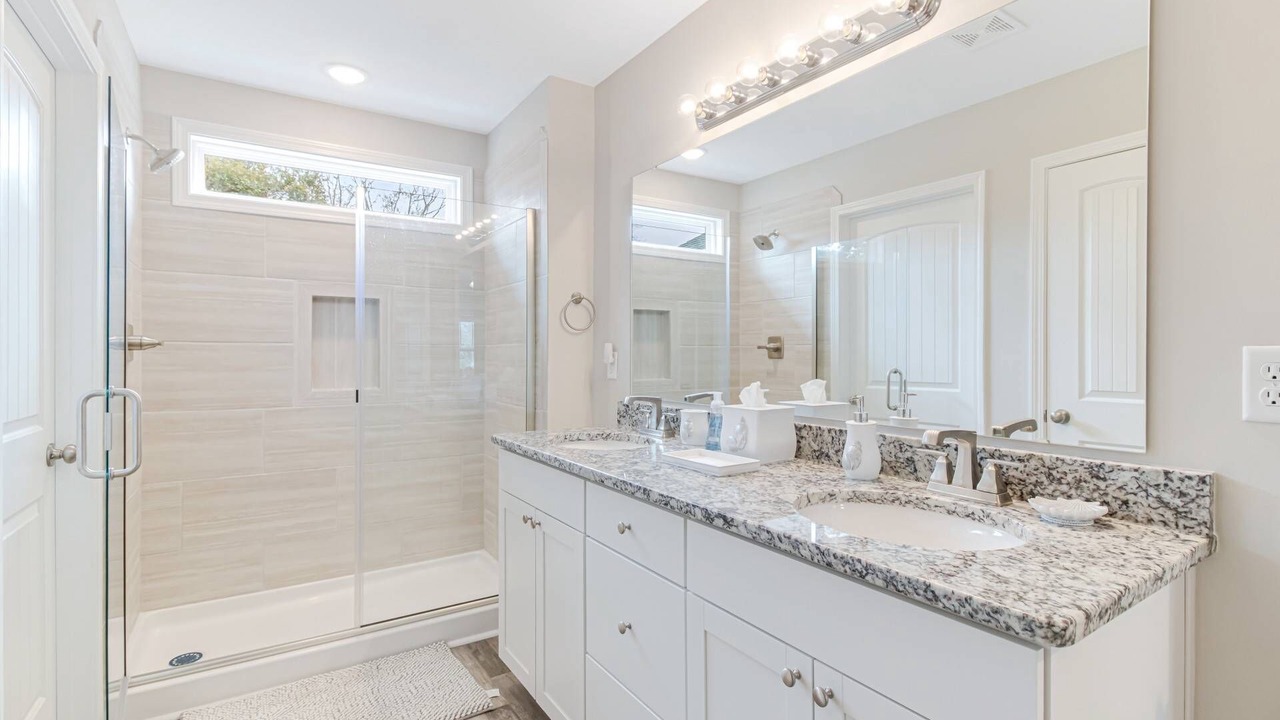 Photo of Bathroom in Long Beach
