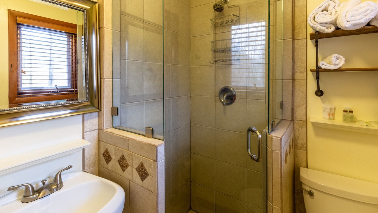 Photo of Bathroom in Cullowhee